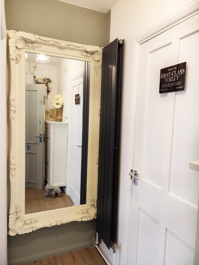 Kew Gardens - Private Double Room Richmond London - Homestay Exteriör bild