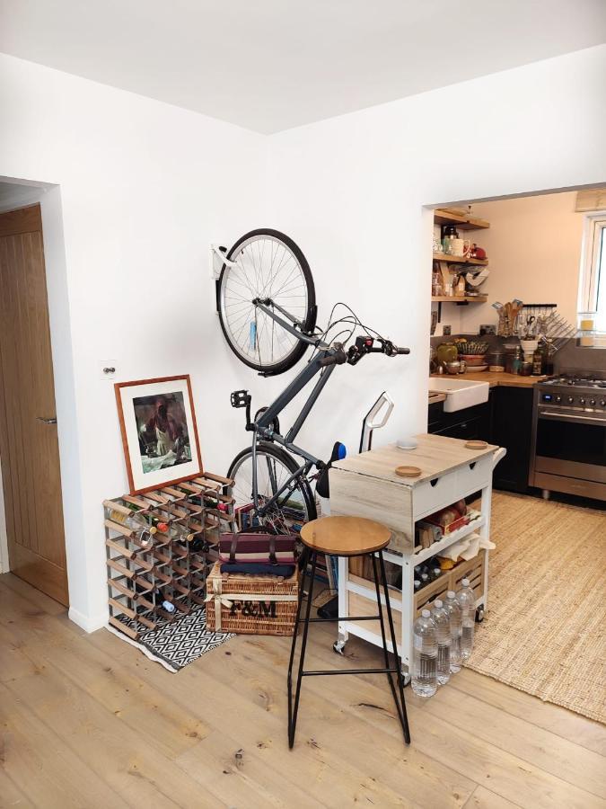 Kew Gardens - Private Double Room Richmond London - Homestay Exteriör bild