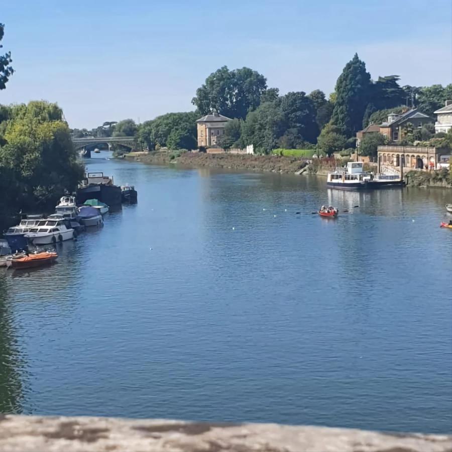 Kew Gardens - Private Double Room Richmond London - Homestay Exteriör bild